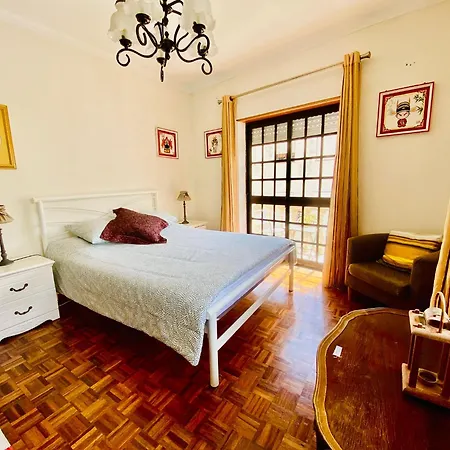 Spray Sitio In Nazare, European Style Bed & Breakfast Nazare
