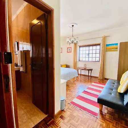 Spray Sitio In Nazare, European Style Bed & Breakfast *